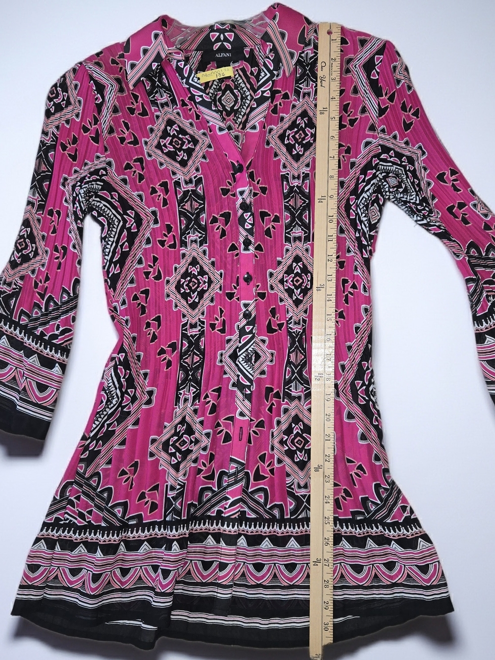 Alfani Black and Pink Geometric Blouse, Pleating- Tailored Pink & Black Size 6 - Picture 5 of 9
